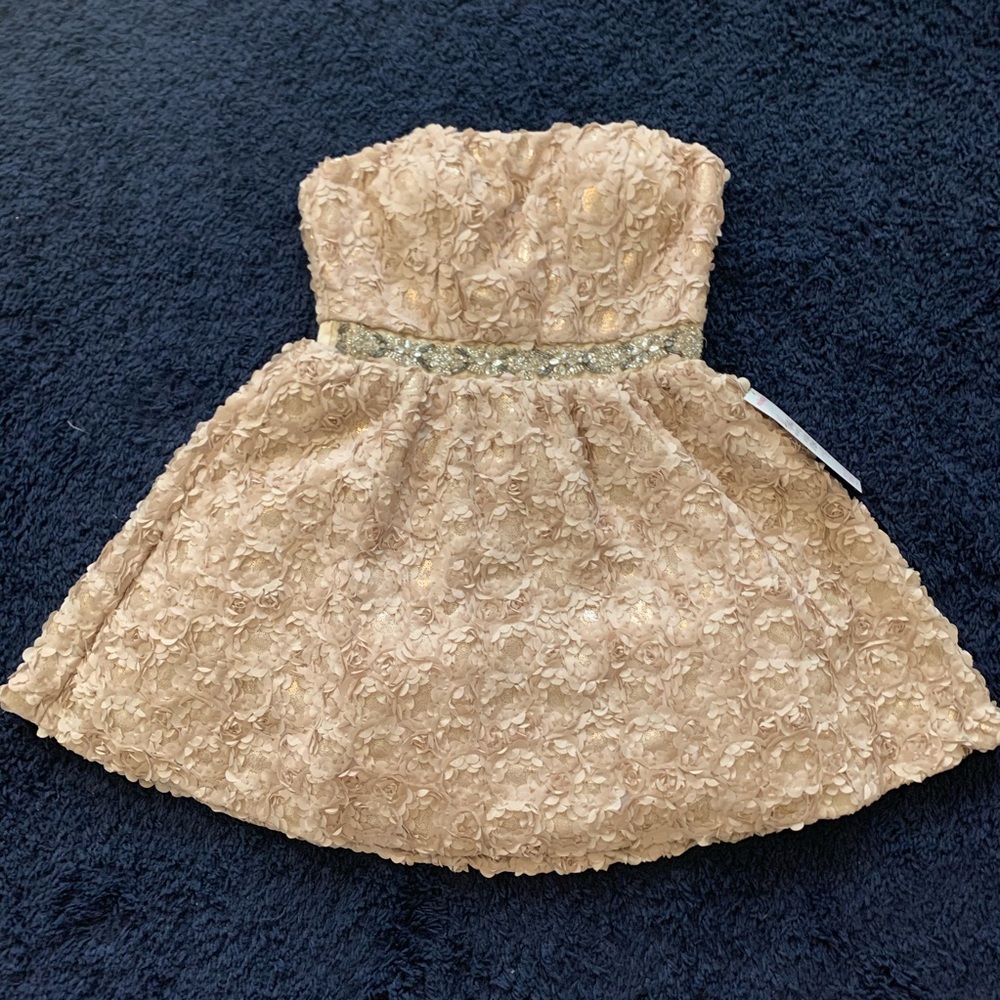 JUNIORS Strapless prom dress
